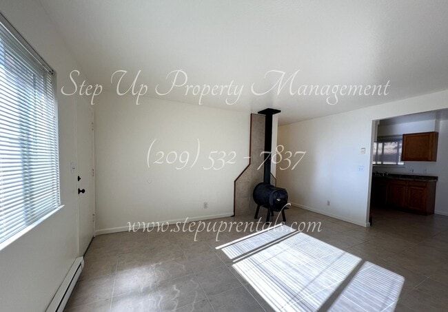 19199 Beauchamp Dr in Sonora, CA - Building Photo - Building Photo