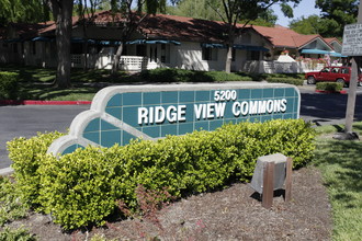 Ridgeview Commons in Pleasanton, CA - Building Photo - Building Photo