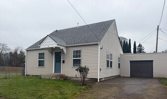 260 E Sherman St in Lebanon, OR - Building Photo