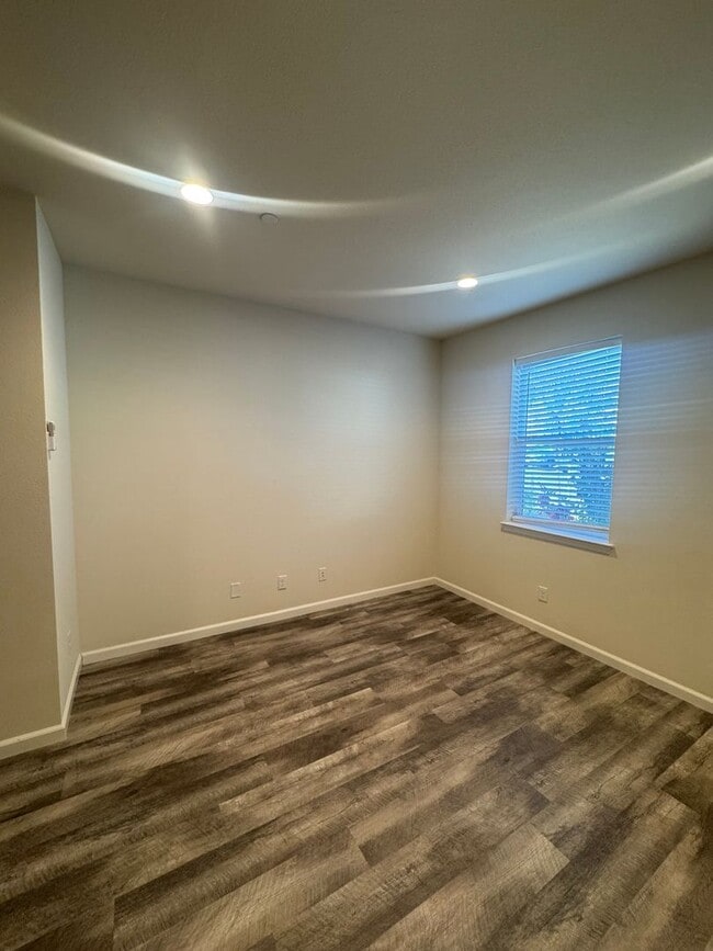 property at 842 Oro St