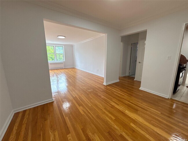 property at 50 S Middle Neck Rd