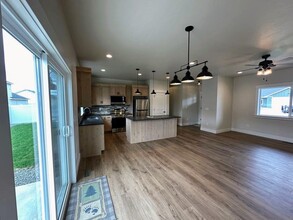 1515 Wagon Rd in Weiser, ID - Building Photo - Building Photo