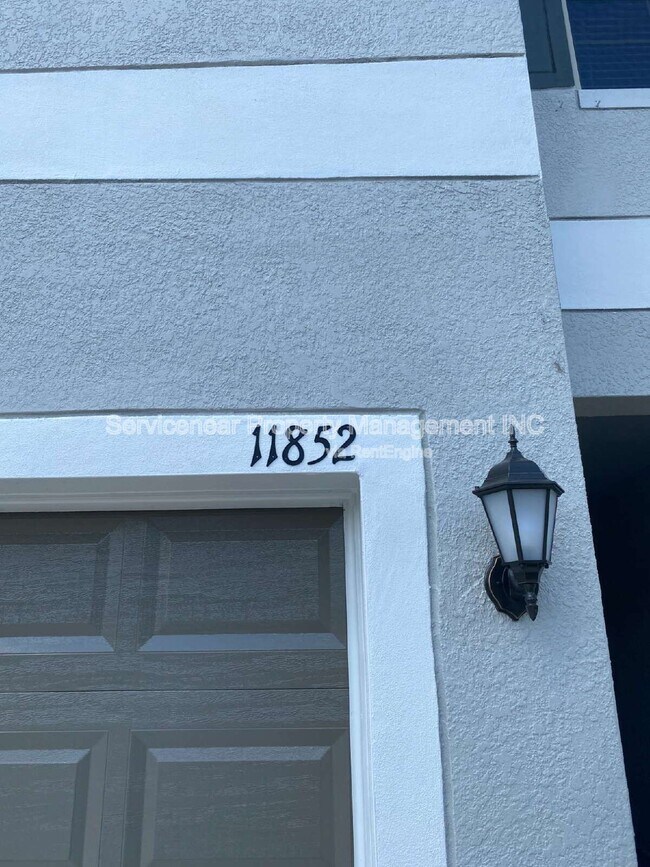 11852 Dumaine Valley Rd in Riverview, FL - Building Photo - Building Photo