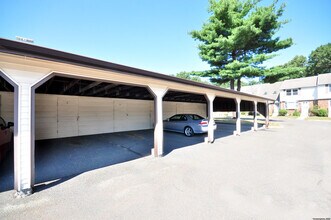 3 St Marc Cir in South Windsor, CT - Building Photo - Building Photo