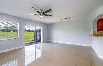 8147 Southgate Blvd in North Lauderdale, FL - Building Photo - Building Photo