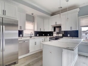 385 E Main St in Somerville, NJ - Building Photo - Building Photo