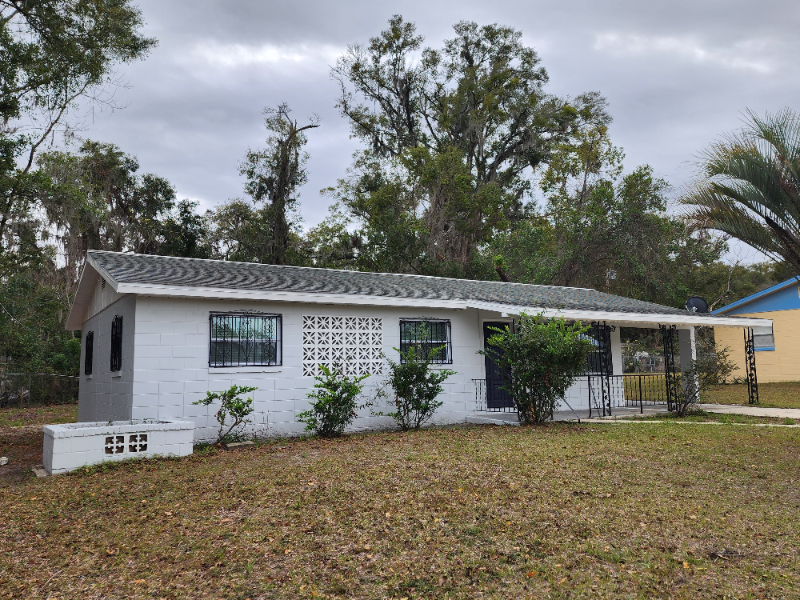 2210 NW 18th St in Ocala, FL - Building Photo