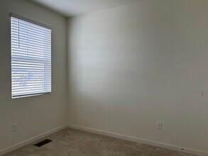 941 Canal W Dr in Brighton, CO - Building Photo - Building Photo