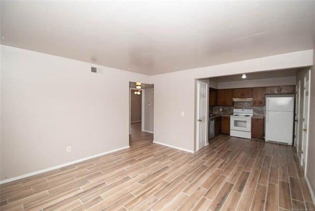 312 N Wilson Ave in Sand Springs, OK - Building Photo - Building Photo