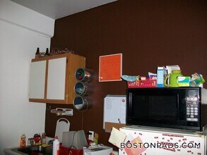 270 Huntington Ave, Unit 206 in Boston, MA - Building Photo - Building Photo