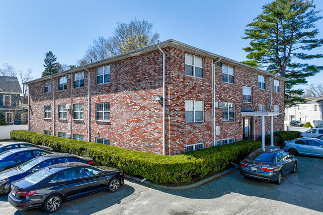 32 Bradford St in Concord, MA - Building Photo - Primary Photo