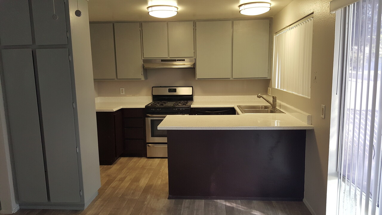 8451 Lomker Way in Santee, CA - Building Photo