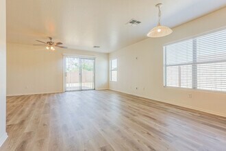 3113 W Hayden Peak Dr in San Tan Valley, AZ - Building Photo - Building Photo
