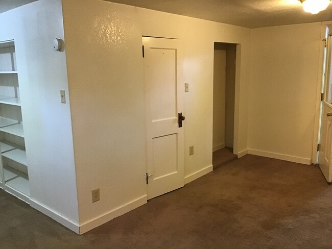135 S 4th St E in Missoula, MT - Building Photo - Building Photo