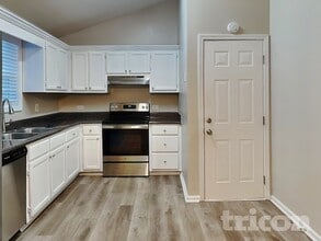 210 Kennedy Dr in Carrollton, GA - Building Photo - Building Photo