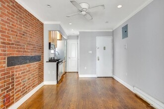 44 Avenue B in New York, NY - Building Photo - Building Photo