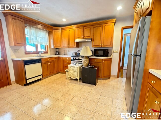 494 Washington St, Unit 1 in Boston, MA - Building Photo - Building Photo