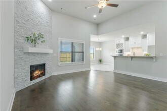 7302 SW Walnut Grv Ave in Bentonville, AR - Building Photo - Building Photo