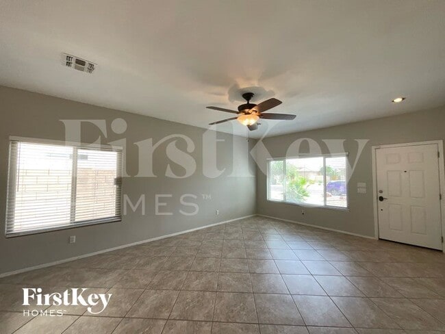 13278 W Edgemont Ave, Unit 1005 in Goodyear, AZ - Building Photo - Building Photo