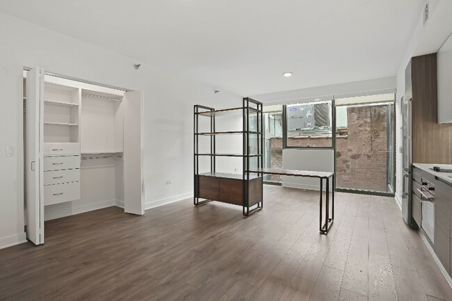 property at 223 W Hubbard St