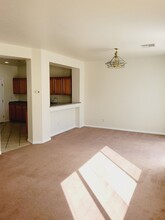 3734 Solandra St in Las Vegas, NV - Building Photo - Building Photo