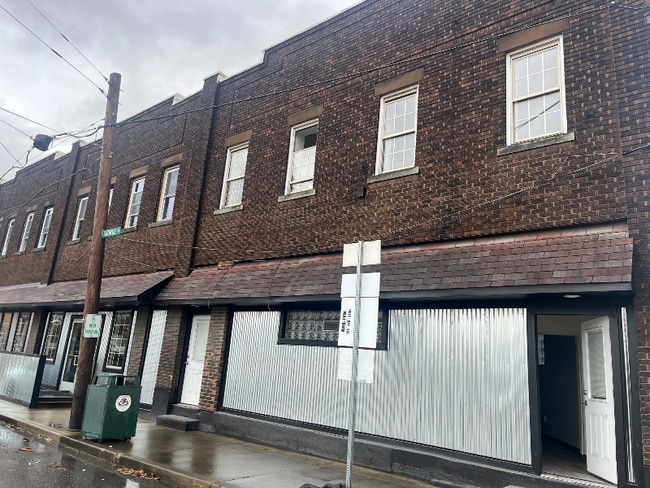 1 George St in Mckees Rocks, PA - Building Photo - Building Photo