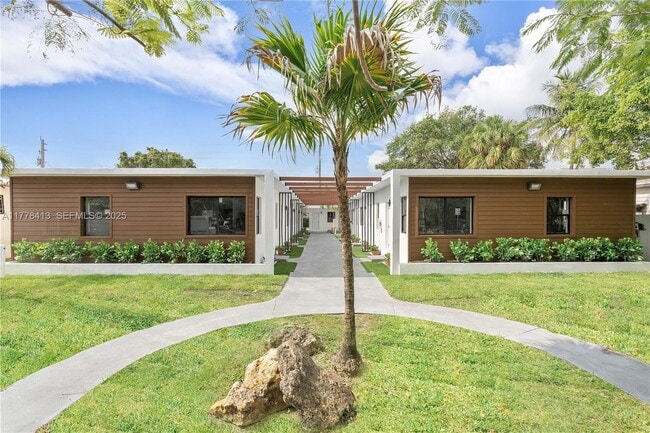 property at 1946 Pierce St