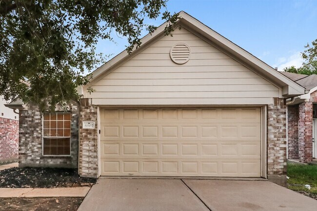 property at 6807 Arrowchase Ct