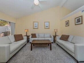 1585 Tarpon Center Dr in Venice, FL - Building Photo - Building Photo