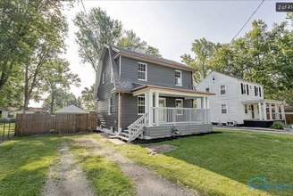 2242 Vaness Dr in Toledo, OH - Building Photo - Building Photo