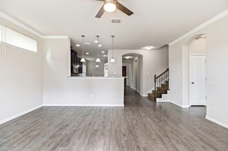 21939 Caprock Cyn in San Antonio, TX - Building Photo - Building Photo