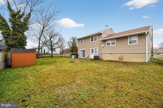 5421 Henderson Way in Camp Springs, MD - Foto de edificio - Building Photo