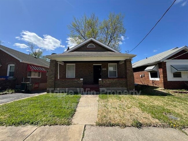 6912 Greenway Ave in St. Louis, MO - Building Photo - Building Photo
