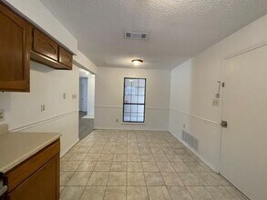 216 N Bugle Dr in Fort Worth, TX - Building Photo - Building Photo