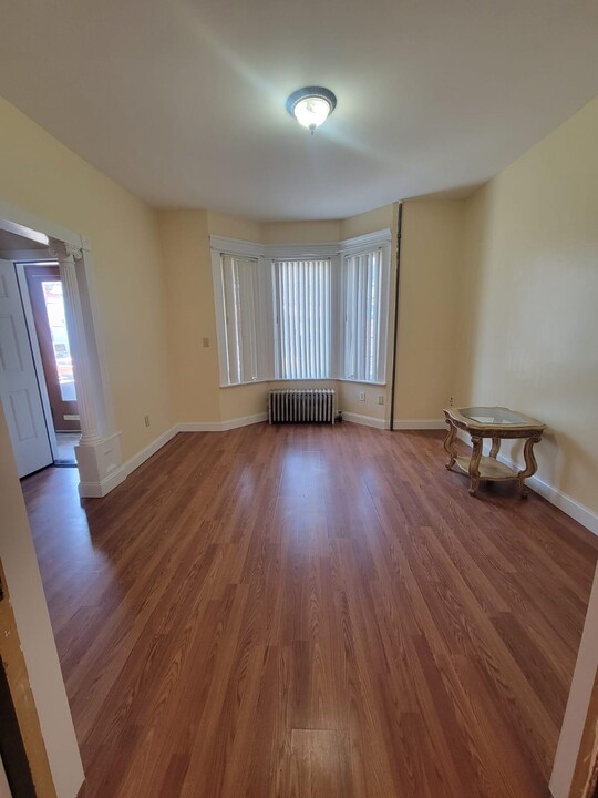 54 Warner Ave in Jersey City, NJ - Building Photo