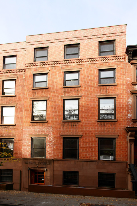 254 Henry St in Brooklyn, NY - Building Photo