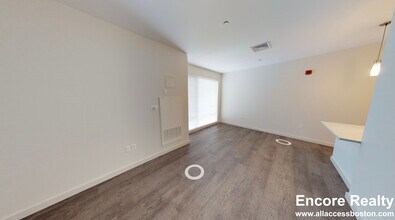 240 Sidney St in Cambridge, MA - Building Photo - Building Photo