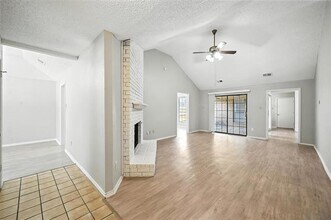 4039 St Christopher Ln in Dallas, TX - Building Photo - Building Photo