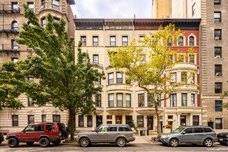 304 W 106th St in New York, NY - Foto de edificio - Building Photo