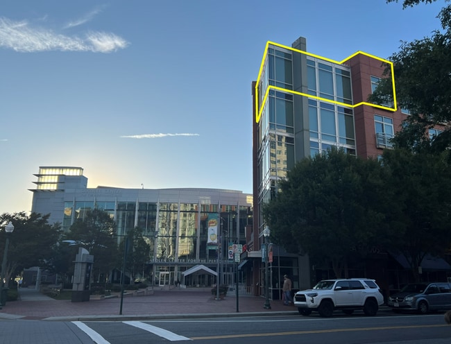 property at 221 Market St