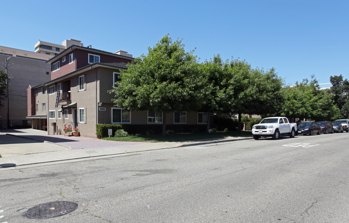 46 W 4th Ave in San Mateo, CA - Foto de edificio