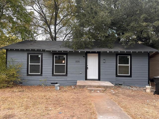 1131 W Johnson St in Denison, TX - Building Photo