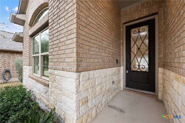 property at 8113 Cannon Ct