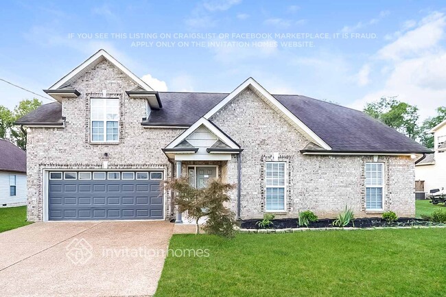 property at 214 Glade Dr