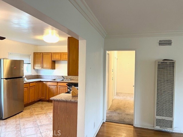 5851 Woodman Ave in Los Angeles, CA - Building Photo - Building Photo