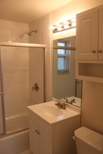 Arlington Park Apartments in North Arlington, NJ - Building Photo - Building Photo