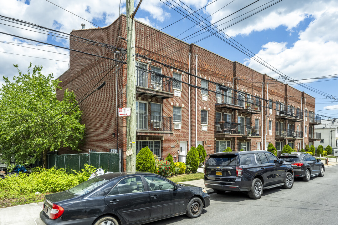 1029 E 86th St in Brooklyn, NY - Building Photo