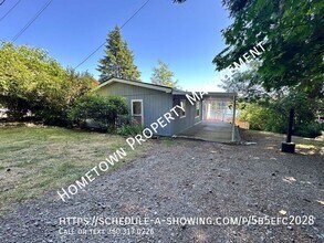 5700 Black Lake Blvd SW in Olympia, WA - Building Photo - Building Photo