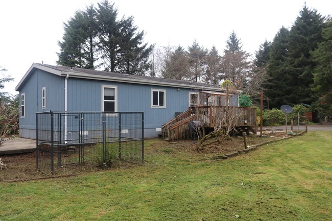 2736 WA-109 in Ocean City, WA - Building Photo - Building Photo