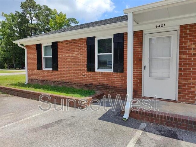property at 4401 Layola Ave